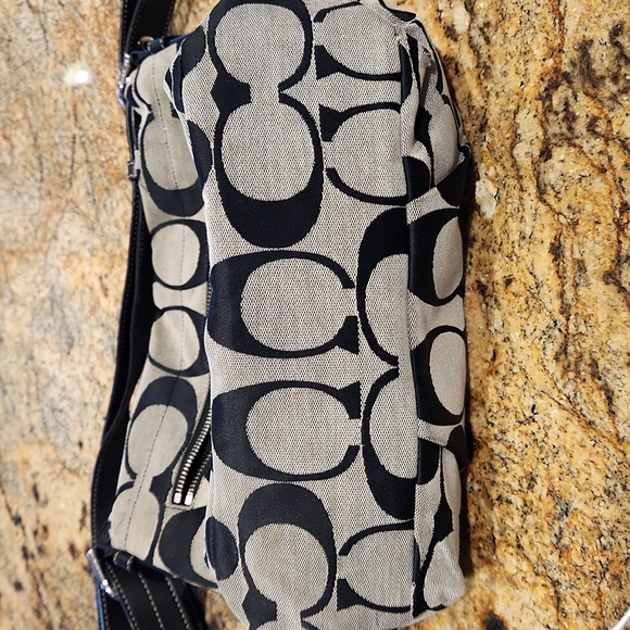 Vintage Coach Signature Shoulder Bag Black/Gray - Picture 9 of 12